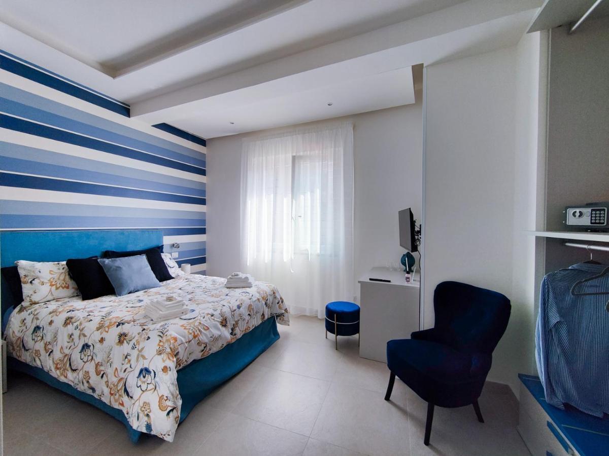 Interno7 Rooms カステッランマーレ・ディ・スタービア エクステリア 写真