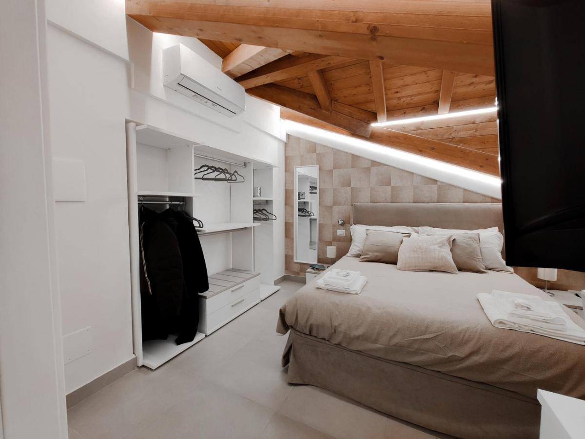 Interno7 Rooms カステッランマーレ・ディ・スタービア エクステリア 写真