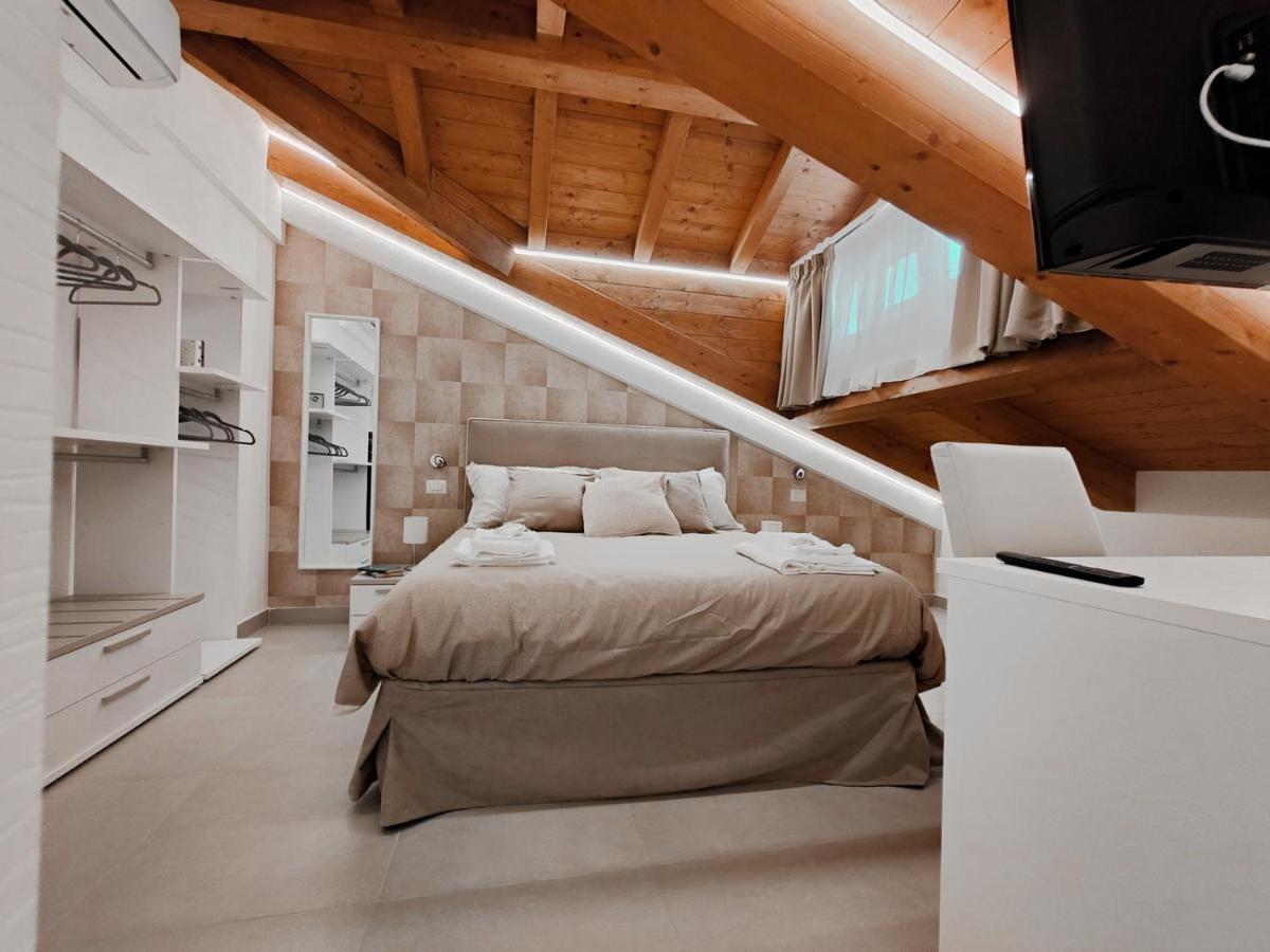 Interno7 Rooms カステッランマーレ・ディ・スタービア エクステリア 写真