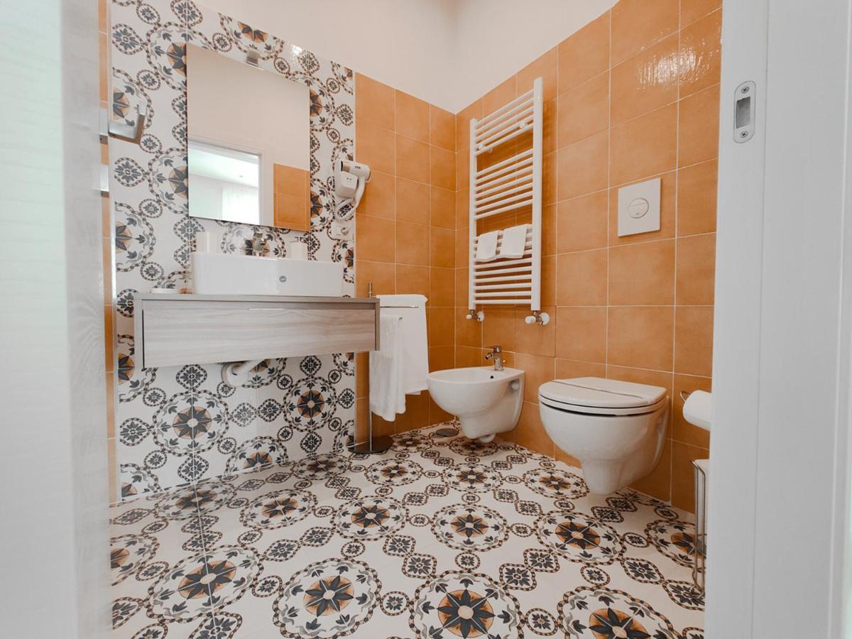 Interno7 Rooms カステッランマーレ・ディ・スタービア エクステリア 写真