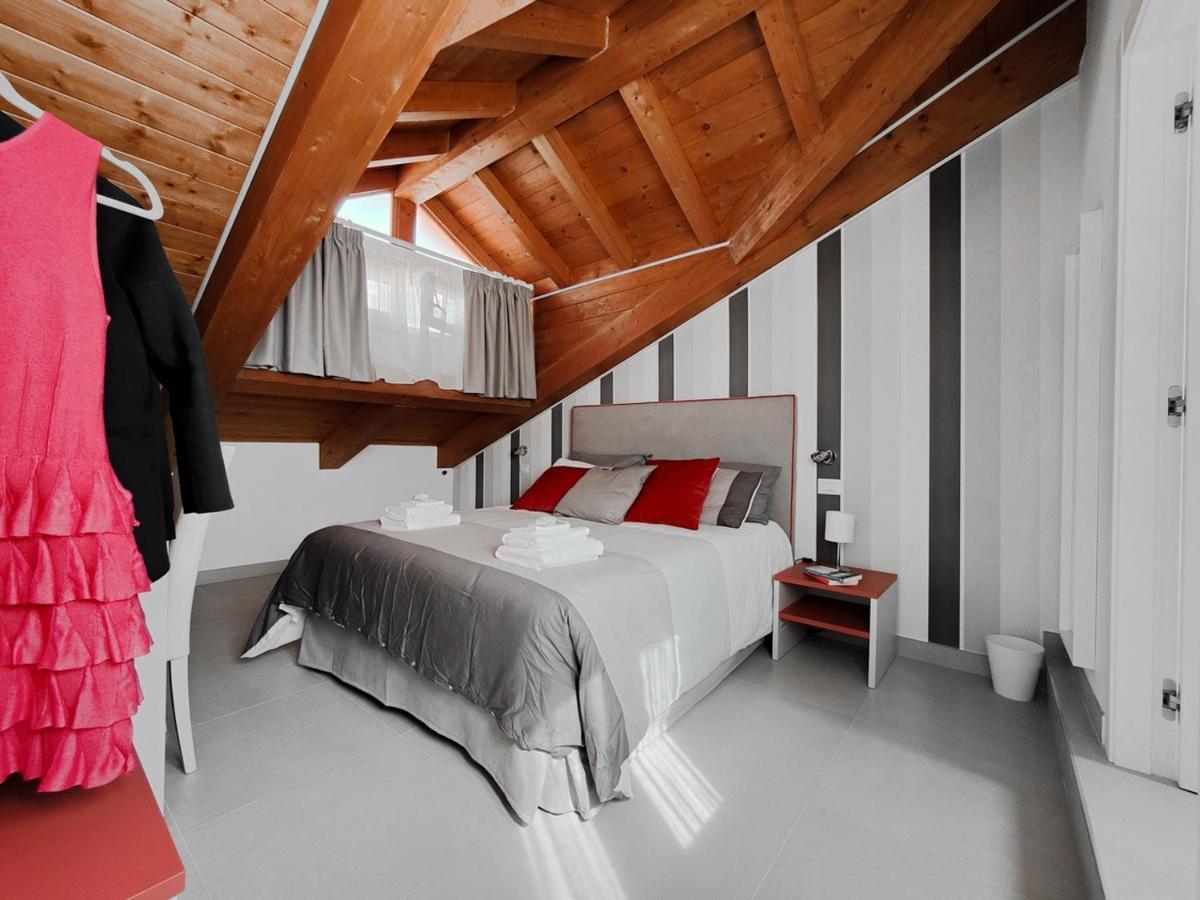 Interno7 Rooms カステッランマーレ・ディ・スタービア エクステリア 写真